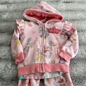 GUC PRINCESS SWEAT OUTFIT WITH MATCHING TSHIRT